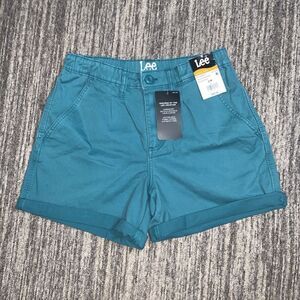 Brand New‎ Lee Women’s 2M Heritage Teal Relaxed Fit A Line Cuffed Hem Shorts